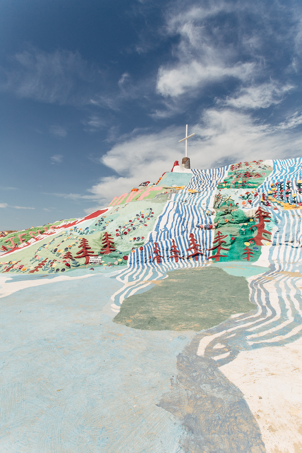 salvation-mountain-10