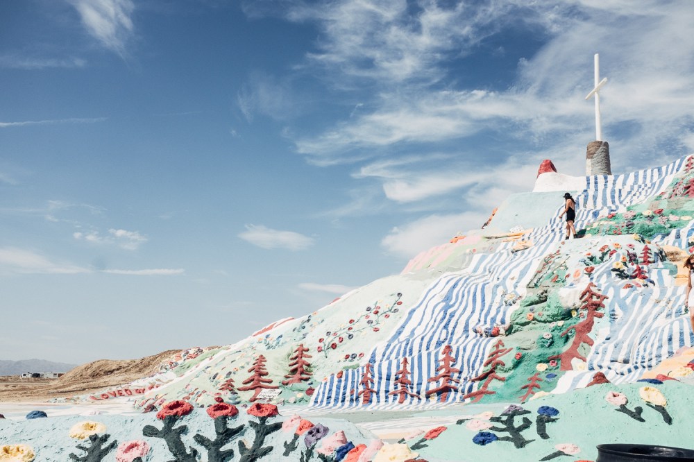 salvation-mountain-22