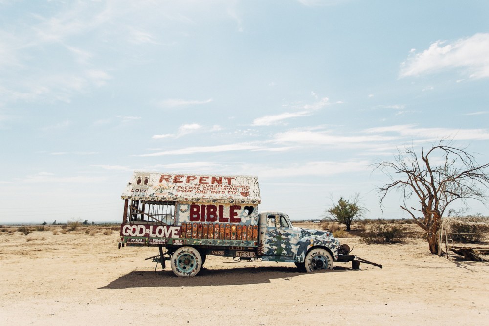 salvation-mountain-24