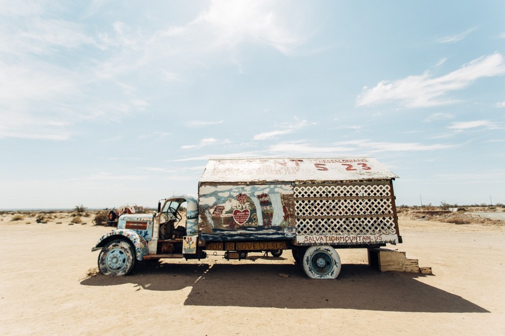 salvation-mountain-9